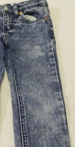 Jeanshose Gr. 104 von Levis (248)